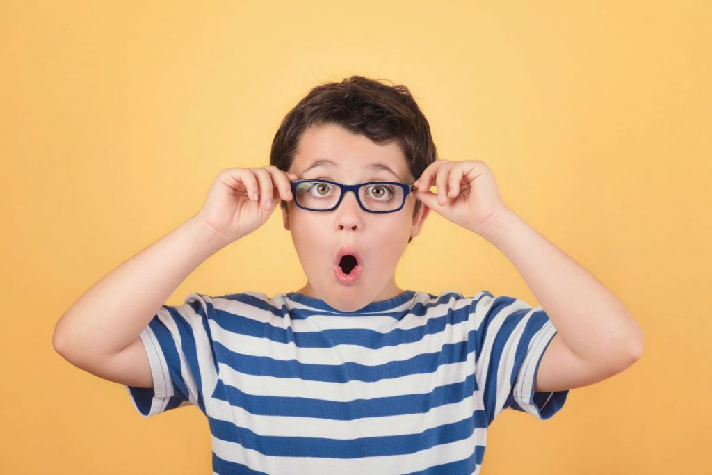 Occhiali da Vista per Bambini: Come Scegliere il Modello Giusto - Microlens